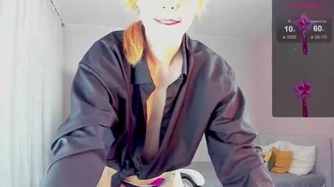 Rene online show from November 19, 11:21 am