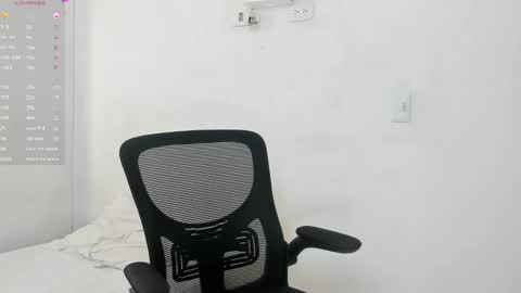 RENELL online show from December 2, 8:33 pm