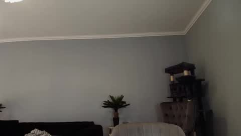 Snapshot of renigendur chatting on May 6, 8:52 am ReniGendur online show from May 6, 8:52 am