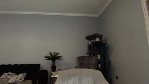 Snapshot of renigendur chatting on June 19, 8:01 pm ReniGendur online show from June 19, 8:01 pm