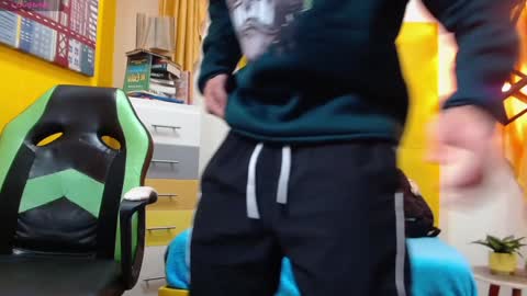 Snapshot of rennesanti chatting on January 10, 4:54 am R E N E online show from January 10, 4:54 am