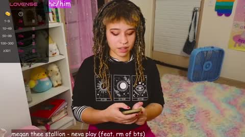 REN online show from January 5, 5:51 am