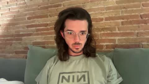 Renzo online show from March 29, 7:47 pm