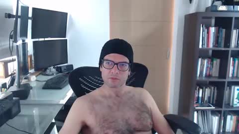 resinasa4 online show from April 9, 10:04 pm