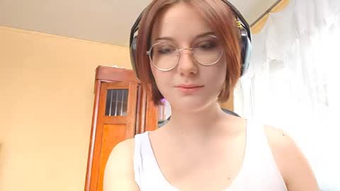 Snapshot of retaroessler chatting on April 4, 7:17 am Sofia online show from April 4, 7:17 am