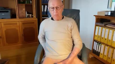 reteid online show from April 5, 12:57 pm