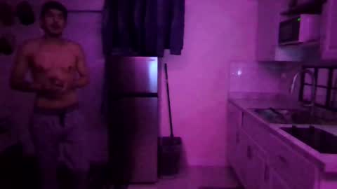 Snapshot of rev82592 chatting on December 20, 11:39 am justforfun794 online show from December 20, 11:39 am