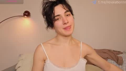 Ewiwi online show from December 19, 4:47 pm