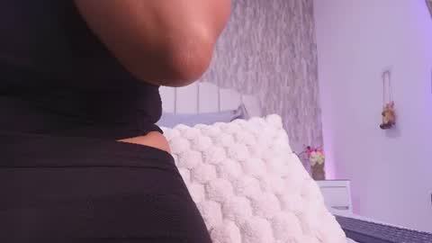 Snapshot of reven_lilith chatting on June 21, 3:20 am REVEN online show from June 21, 3:20 am
