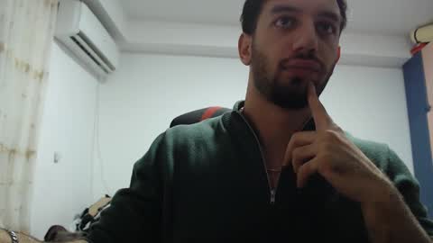 Snapshot of revivedunknown chatting on December 12, 2:33 pm Chris online show from December 12, 2:33 pm