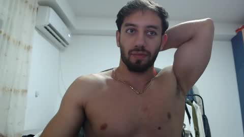 Snapshot of revivedunknown chatting on December 27, 9:11 pm Chris online show from December 27, 9:11 pm