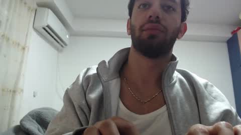 Snapshot of revivedunknown chatting on January 1, 9:20 pm Chris online show from January 1, 9:20 pm