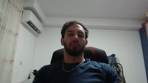 Snapshot of revivedunknown chatting on January 2, 11:16 pm Chris online show from January 2, 11:16 pm