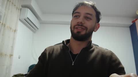 Snapshot of revivedunknown chatting on January 7, 6:24 pm Chris online show from January 7, 6:24 pm