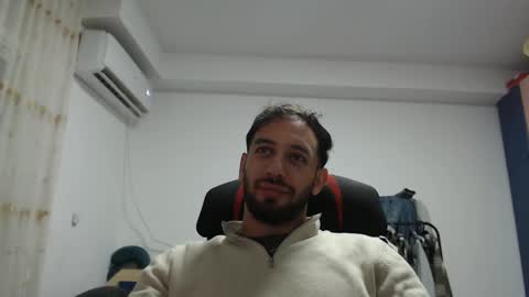 Snapshot of revivedunknown chatting on January 9, 1:29 am Chris online show from January 9, 1:29 am