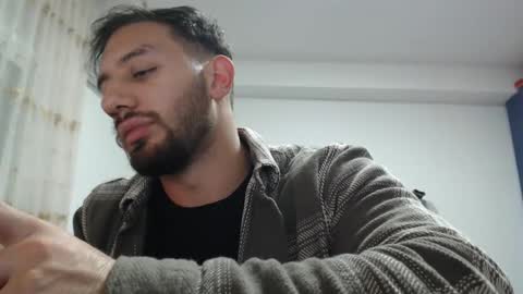 Snapshot of revivedunknown chatting on January 11, 12:01 am Chris online show from January 11, 12:01 am