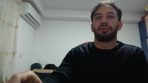 Snapshot of revivedunknown chatting on January 13, 10:03 pm Chris online show from January 13, 10:03 pm