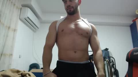 Snapshot of revivedunknown chatting on January 14, 10:55 pm Chris online show from January 14, 10:55 pm