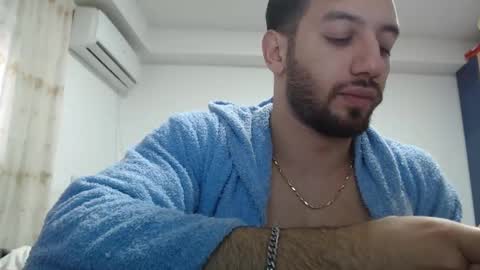 Snapshot of revivedunknown chatting on January 18, 2:23 pm Chris online show from January 18, 2:23 pm