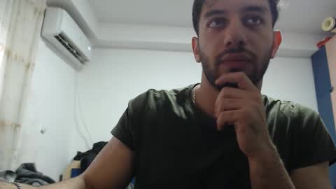 Snapshot of revivedunknown chatting on February 14, 2:23 pm Chris online show from February 14, 2:23 pm