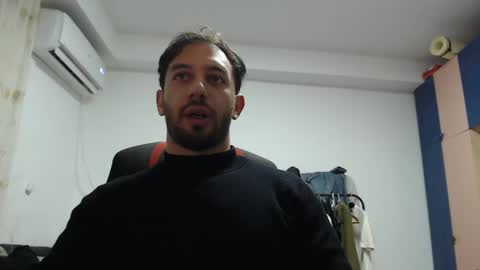 Snapshot of revivedunknown chatting on February 20, 8:47 pm Chris online show from February 20, 8:47 pm