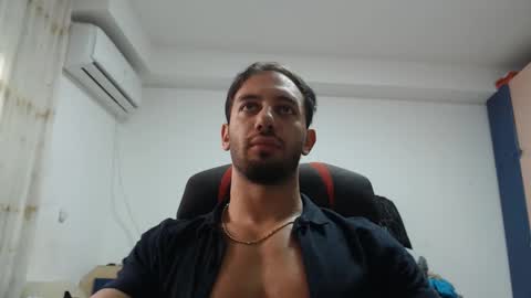 Snapshot of revivedunknown chatting on September 24, 1:36 pm Chris online show from September 24, 1:36 pm