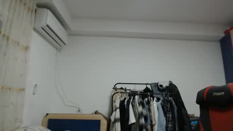 Snapshot of revivedunknown chatting on October 10, 3:55 pm Chris online show from October 10, 3:55 pm