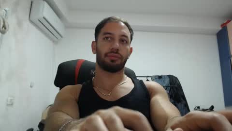 Snapshot of revivedunknown chatting on October 22, 7:02 pm Chris online show from October 22, 7:02 pm