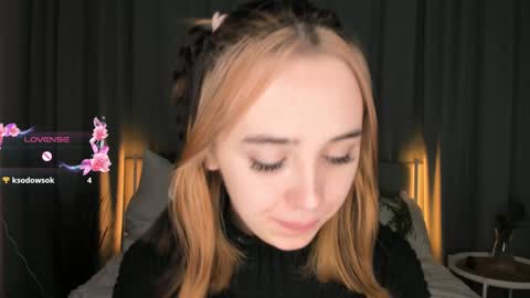 Elin online show from December 6, 1:40 am