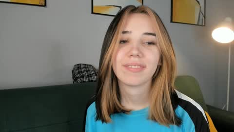 Elin online show from December 12, 4:48 am