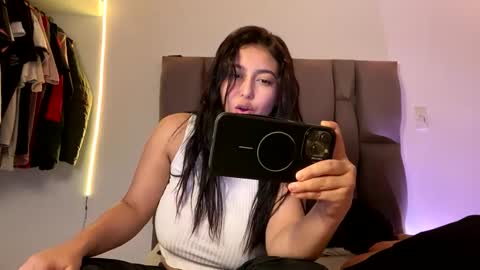 Rexa y blade  online show from October 11, 8:29 pm