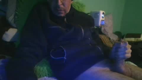 reyes_albert2006 online show from January 13, 11:52 am