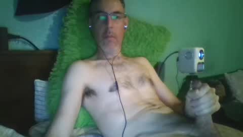 reyes_albert2006 online show from November 3, 7:31 am