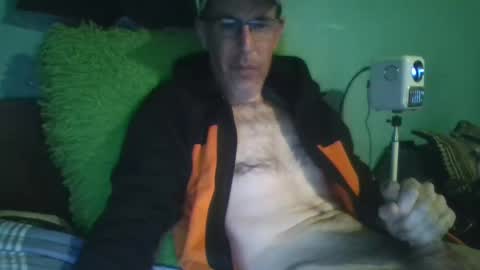 reyes_albert2006 online show from November 30, 12:53 pm