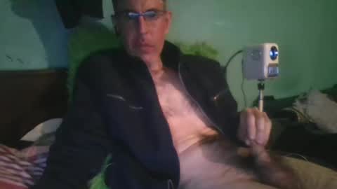 Snapshot of reyes_albert2006 chatting on February 22, 10:14 am reyes_albert2006 online show from February 22, 10:14 am