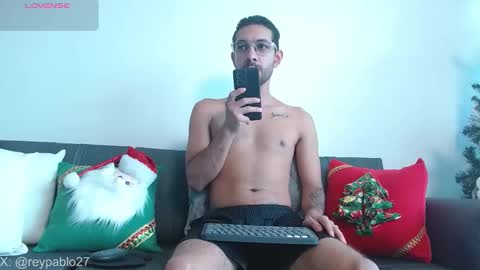 Snapshot of reypablo1 chatting on December 17, 9:21 pm REY PABLO Independent online show from December 17, 9:21 pm