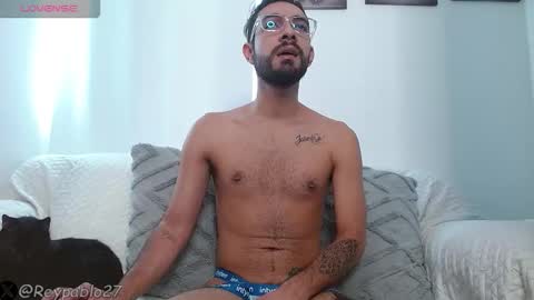 Snapshot of reypablo1 chatting on January 18, 6:23 pm REY PABLO Independent online show from January 18, 6:23 pm