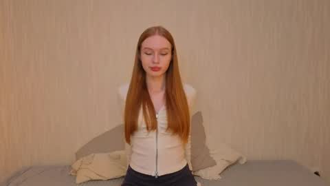 Snapshot of rezurs chatting on May 31, 7:04 pm nice to meet you 3 I am Milena online show from May 31, 7:04 pm