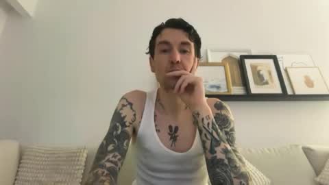 Snapshot of rfcolin chatting on July 6, 4:42 pm rfcolin online show from July 6, 4:42 pm