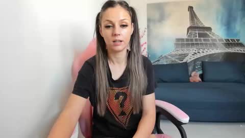 rheaetthan online show from March 15, 11:38 am