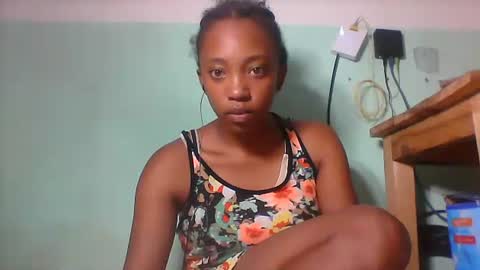 rhesa404090 online show from February 28, 3:29 am