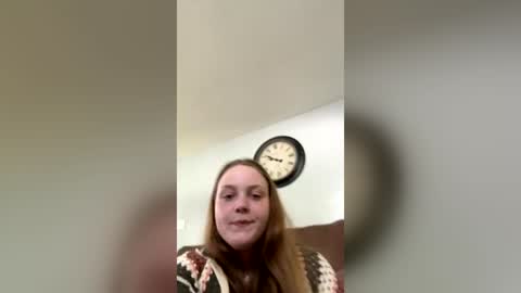 Snapshot of rhii1120 chatting on June 25, 5:28 pm rhii1120 online show from June 25, 5:28 pm