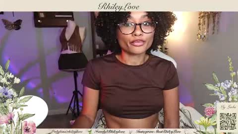 Snapshot of rhileylove chatting on July 18, 1:32 am Rhileylove online show from July 18, 1:32 am
