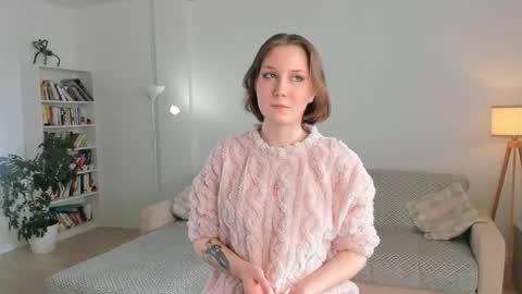 Kahlan online show from April 16, 11:33 am