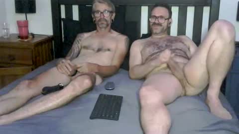 Snapshot of ric_1999 chatting on February 13, 3:19 pm Ric online show from February 13, 3:19 pm