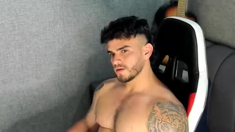 ricardogonzalez666 online show from October 27, 11:09 pm