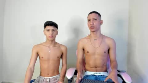 Rich4rd27  online show from October 1, 3:34 am