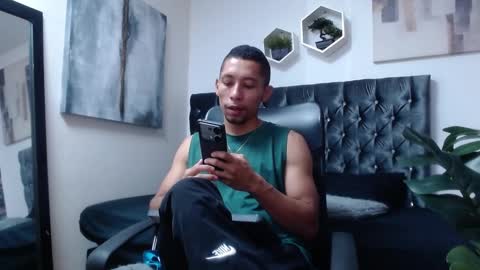 richar_voller online show from January 17, 11:15 am