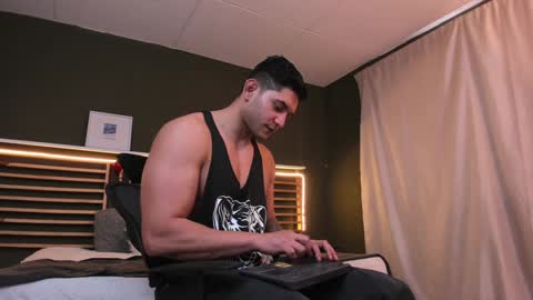 Ricardo online show from February 7, 2:15 pm