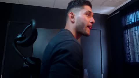 Snapshot of richard_milleer chatting on November 20, 2:28 pm Ricardo online show from November 20, 2:28 pm